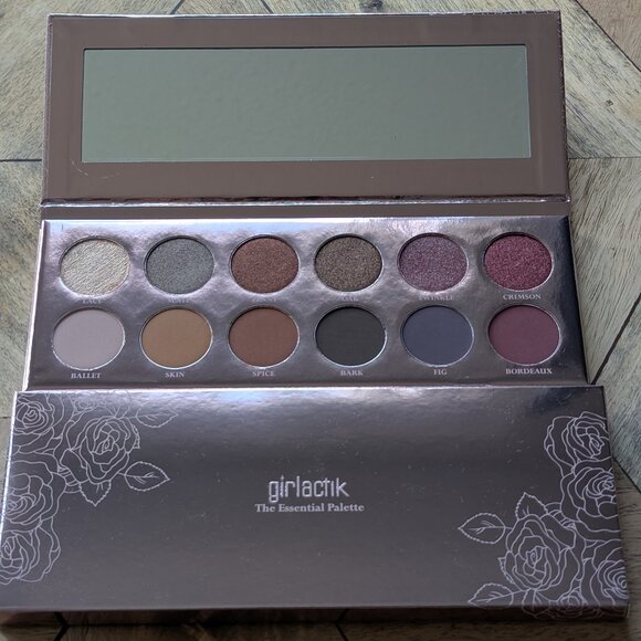 BRAND NEW - Girlactik Essential Eyeshadow Palette – 10 Shades - Picture 1 of 5